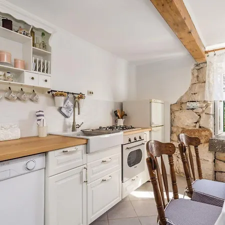 Fuer 6 Personen In By Interhome Holiday home